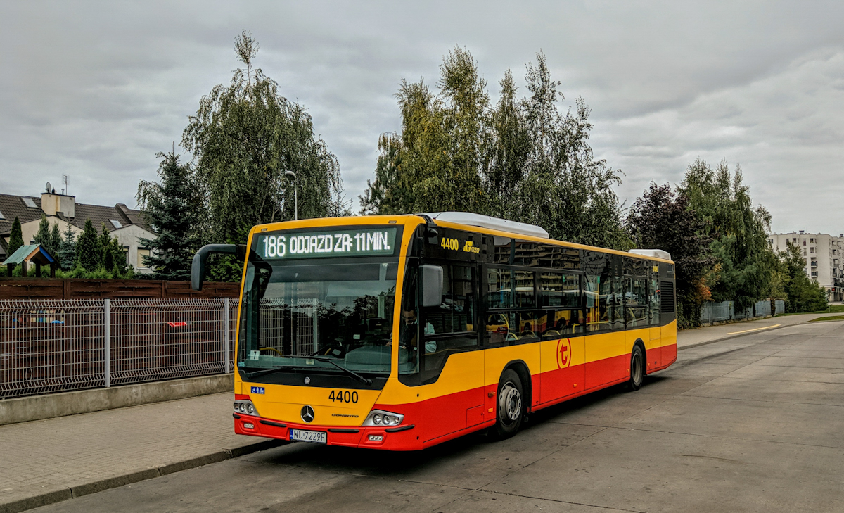 4400
Mercedes-Benz Conecto prod. 2017.

Solówki w zastępstwie za SU18 z Mobilisu stają się na 186 chlebem powszednim. Dziś wyjechały przynajmniej dwie, oprócz powyższego jeszcze #1412 (obecnie R3) na brygadę ósmą.
Słowa kluczowe: Conecto 4400 186 Nowodwory