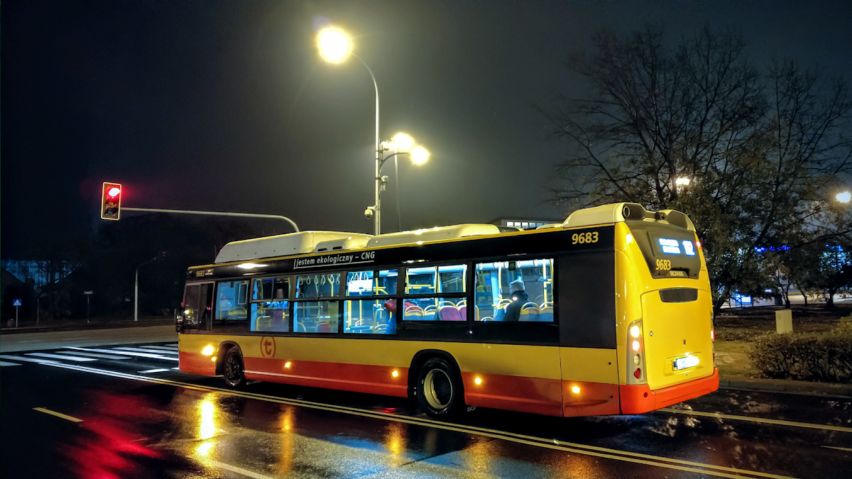 9683
Scania CN280UB-CNG CityWide prod. 2018. 

Linie 118 i 152 od pewnego czasu gwarantują przejazd najnowszymi dostępnymi autobusami typu MAXI od ajentów w sieci WTP.

BTW - oklejenie tego autobusu full-backiem będzie nie lada wyzwaniem, chyba że tylko na klapie silnika - Michalczewski przecież nie omieszka skorzystać z posiadanej przestrzeni reklamowej do celów marketingowych... Czyżby?

Słowa kluczowe: CN280UBCNG CityWide 9683 152 Światowida