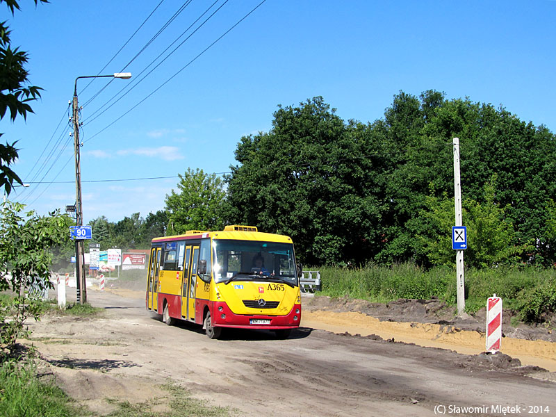 A365
Słowa kluczowe: H7-20 Solina A365 219 Zwoleńska