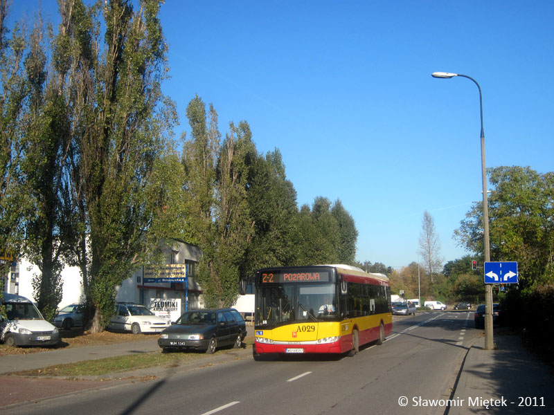 A029
Solaris Urbino 12 #A029, prod. 2009, Mobilis

Linia zastępcza zastępująca tramwaje na odcinku Rondo Żaba - Dw. Wileński z powodu budowy objazdu na czas budowy stacji metra Dworzec Wileński 
Słowa kluczowe: SU12 A029 Z-2 Staniewicka