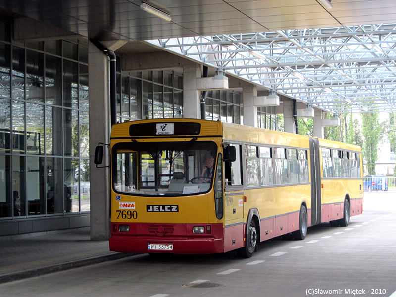 7690
Słowa kluczowe: M181MB 7690 K2 MetroMłociny