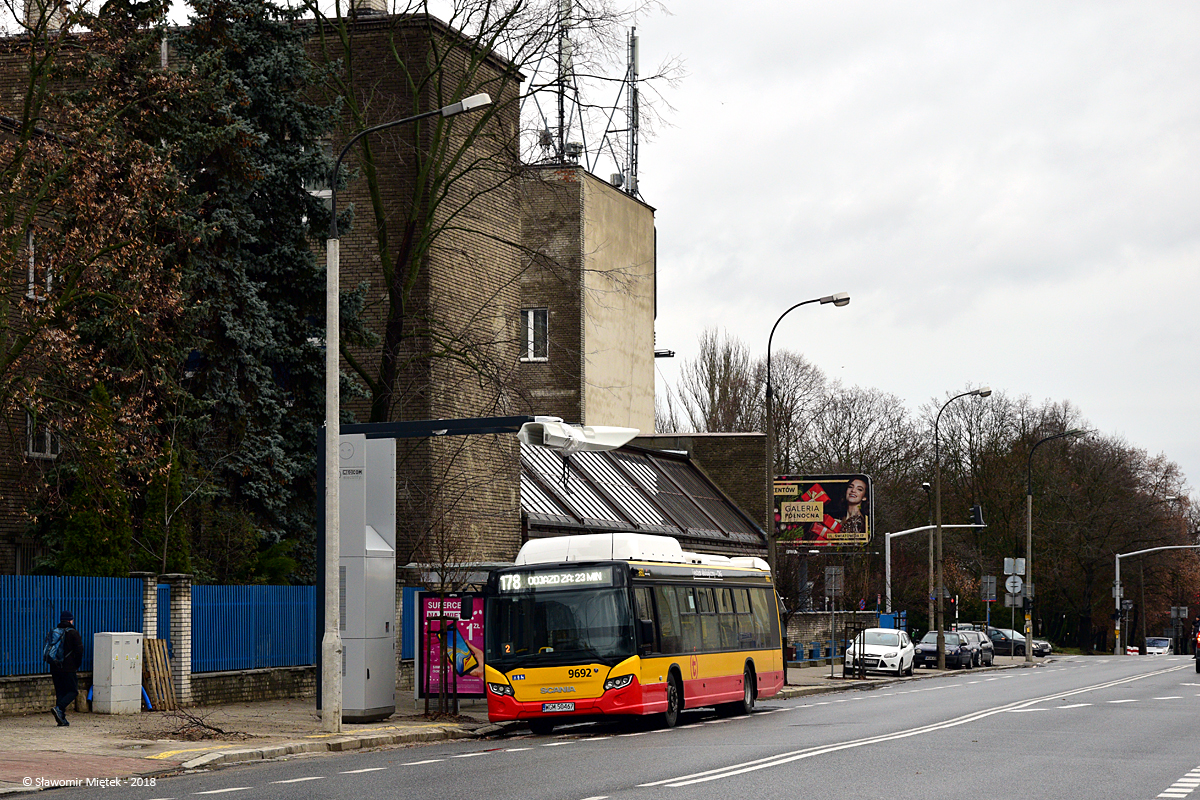 9692
Na "mieście" pojawiła się druga ładowarka dla elektrobusów. 
Słowa kluczowe: CN280UBCNG CityWide 9692 178 Konwiktorska