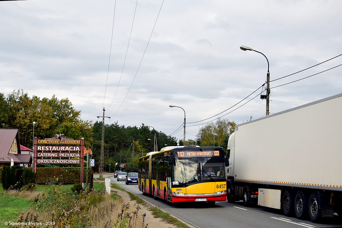 8457
Zdjęcie robione po godzinie 12:00. Słońce zaszło za chmury, a ruch samochodów w kierunku centrum Warszawy mocno wzrósł.
Słowa kluczowe: SU18 8457 110 Estrady