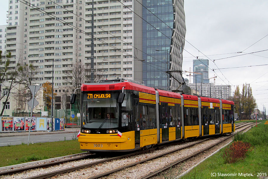 3603
Przejazd z toru na tor.
Słowa kluczowe: 128N 3603 Z11 Prosta