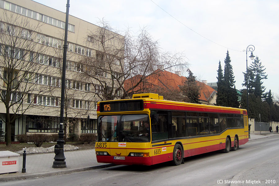 6835
Zastępstwo za Stalową
Słowa kluczowe: N4020td 6835 175 placPiłsudskiego