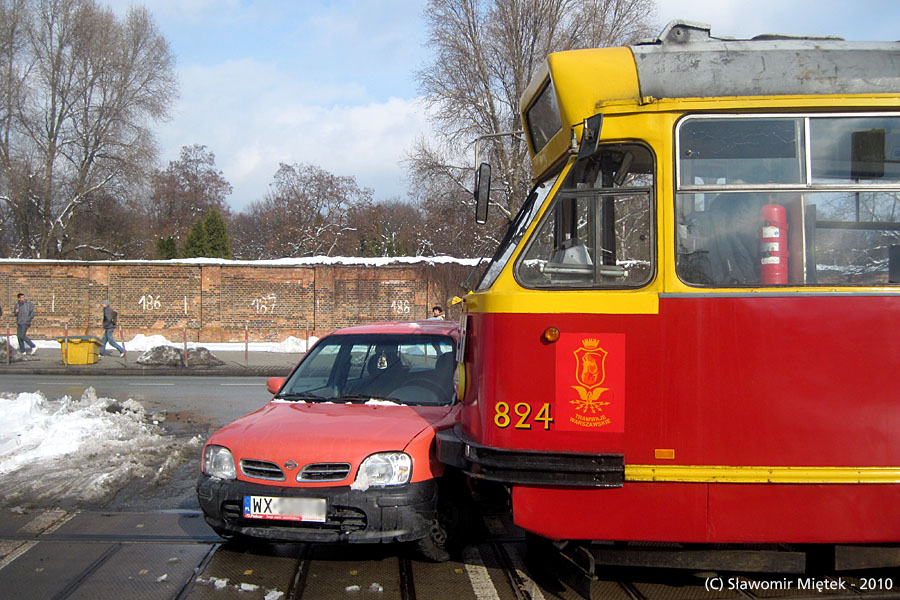 824+789
Bądźmy razem bezpieczni.
Słowa kluczowe: 13N 824+789 41 Odrowąża