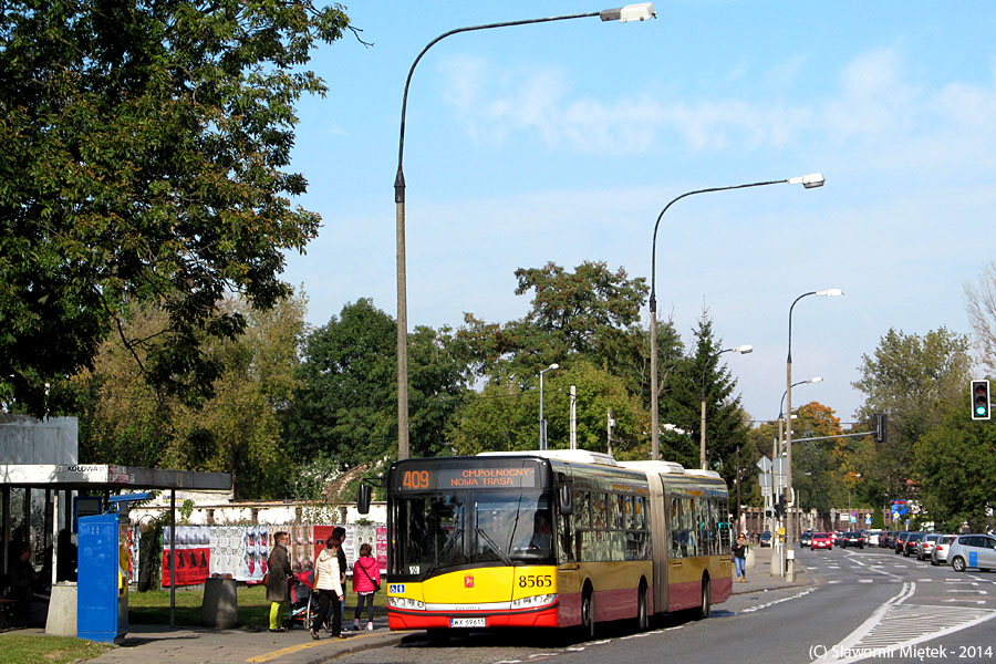 8565
Nie powiem, że pierwsze wrażenie zobaczenia 409 w tym miejscu było jedno. Dziwnie to wygląda ;)
Słowa kluczowe: SU18 8565 409 ŚwiętegoWincentego