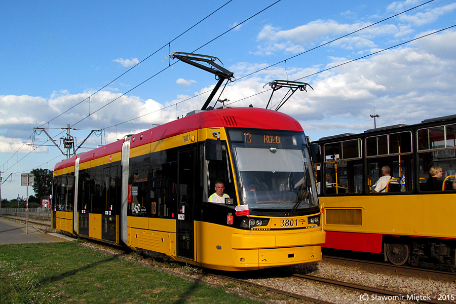 3801
Podobno małe jest piękne. Debiut na torach w ruchu pasazerskim.
Słowa kluczowe: 134N Jazz 3801 13 Kijowska