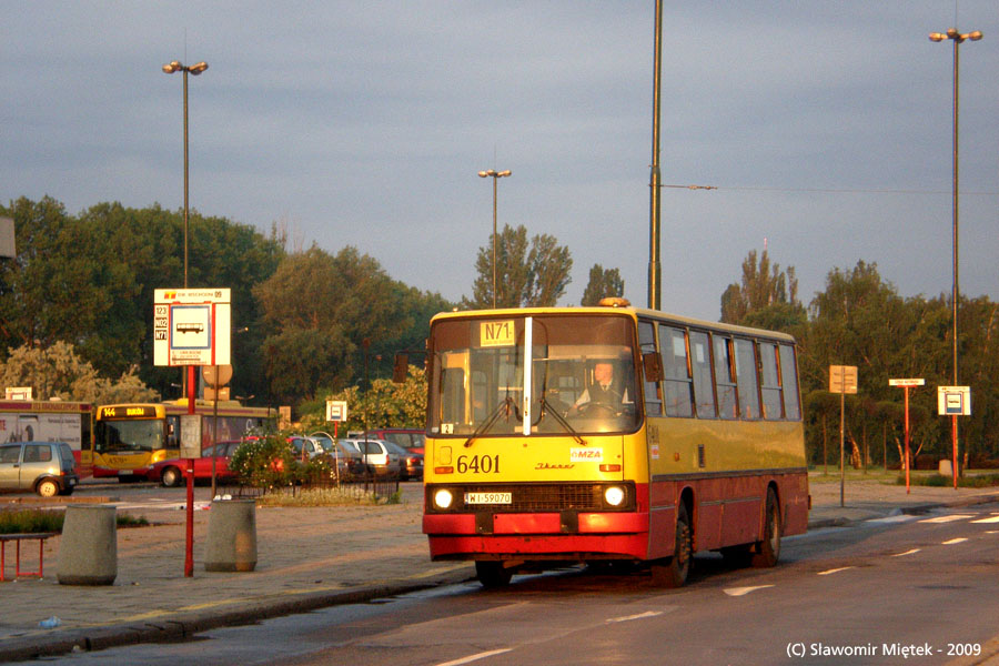 6401
Słowa kluczowe: IK260 6401 N71 DworzecWschodniKijowska