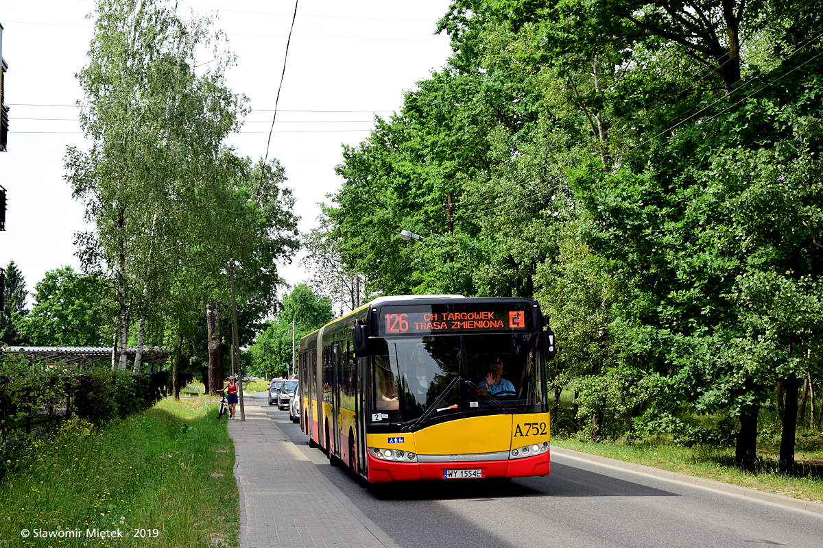 A752
Prowadzący przyjaźnie nastawiony.
Słowa kluczowe: SU18 A752 126 Mehoffera