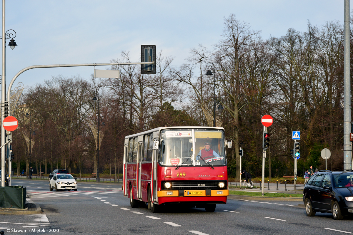 289
28. Finał Wielkiej Orkiestry Świątecznej Pomocy. 
Słowa kluczowe: IK260 289 28F placNaRozdrożu