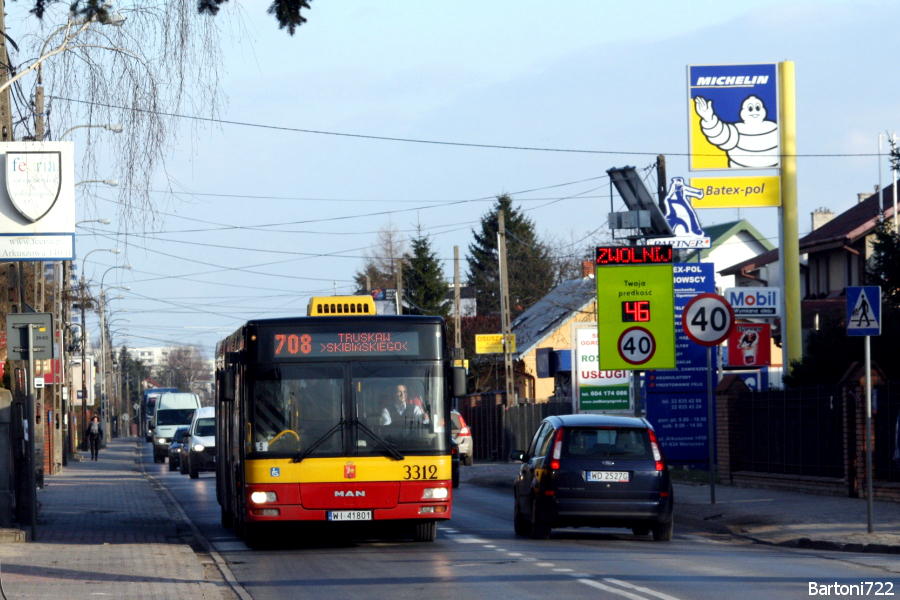 3312
MANy wpisują się w nowe dla siebie rejony. Mają ku temu okazję na linii 708, na której "Stalowa" zastąpiła Lionsy z ITSu. Przejęła cały wkład ajenta, czyli 2 całki i dodatek w DP, oraz całkę w DŚ.
Słowa kluczowe: NG313 3312 708 Arkuszowa