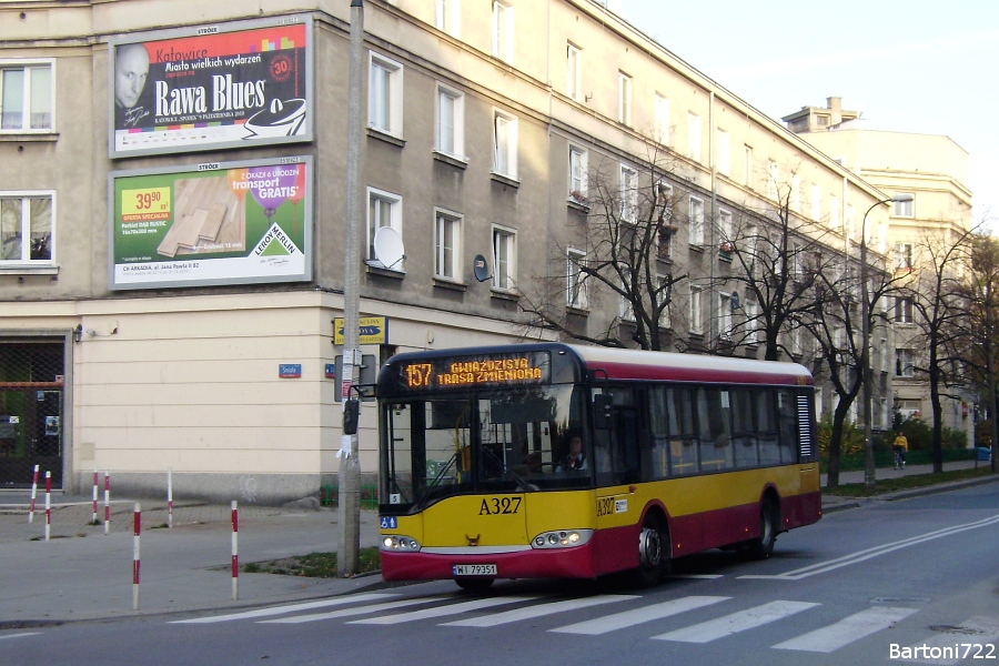 A327
Dość mało znany epizod w karierze Mobilisowych U10, czyli kilkudniowy występ na 157 z okazji WŚ2010. I objazd wąskimi uliczkami Żoliborza z powodu kilkuletniego zamknięcia wiaduktu na ul. Andersa.
Słowa kluczowe: SU10 A327 157 Zajączka