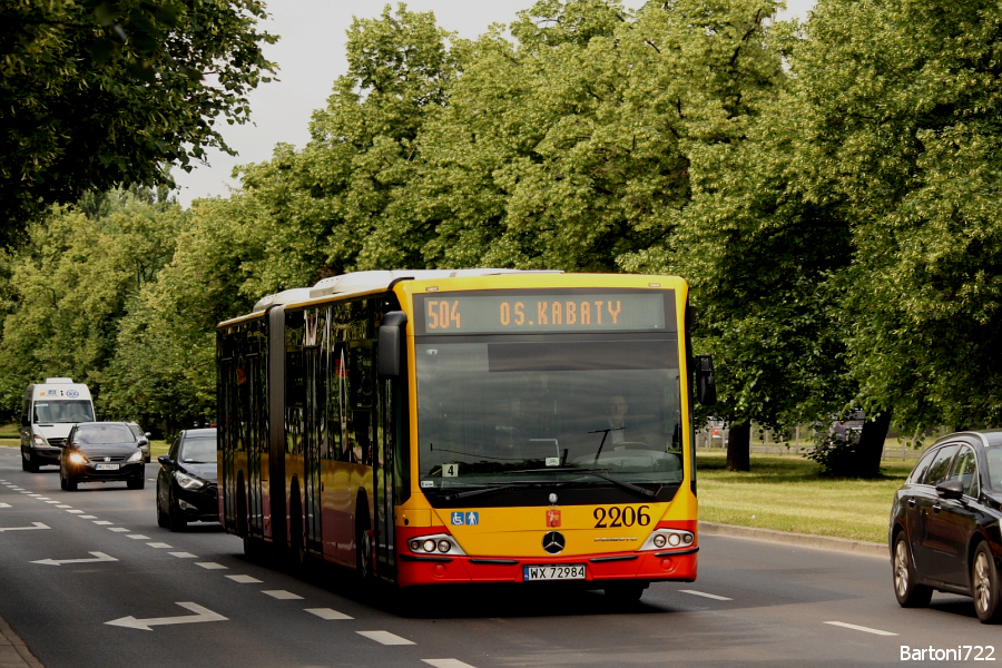 2206
Wakacyjne zmiany spowodowały nowe przerzuty brygadowe, m.in na "Kleszczowej". Efektem jest zniknięcie "kebabów" z 504.
Słowa kluczowe: Conecto 2206 504 ŻwirkiIWigury