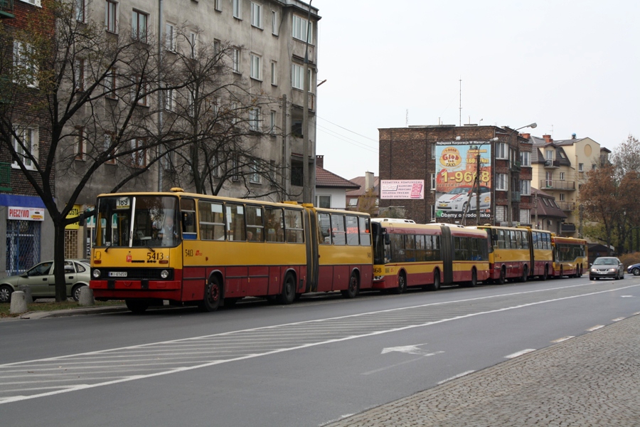 5413
189 poleciało na Górczewską... - nie zobaczymy również na niej Ikarusów. Tego Ikarusa też już nie zobaczymy...
Słowa kluczowe: IK280 5413 189 Wałowicka