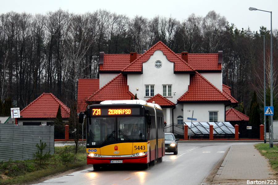 5443
Nówka chwilę po obsłużeniu przystanku "Akademijna 01", który wraz z zawrotką przejdzie do historii 28 grudnia. 
Słowa kluczowe: SU18 5443 731 Jabłonna Akademijna