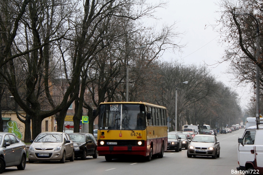 6474
Przedostatni dzień Ikarusów na tej linii. Od 19 listopada ujrzymy tu Scanie z PKSu (które zejdą z 218). "Woronicza" zostanie symbolicznie - jedną niską całką i dodatkiem. Tytułowy wóz zmierza nieźle pozastawianą ul. Obrzeźną.
Słowa kluczowe: IK260 6474 165 Obrzeźna