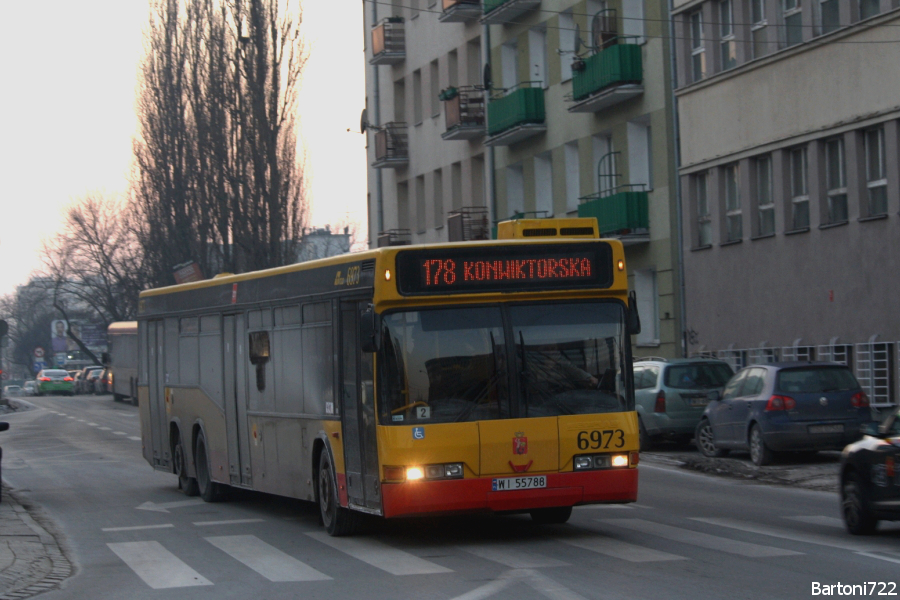 6973
Prezent od zakładu "Kleszczowa" w postaci deskorolki na solówkowej linii 178. 
Słowa kluczowe: N4020 6973 178 Grzybowska