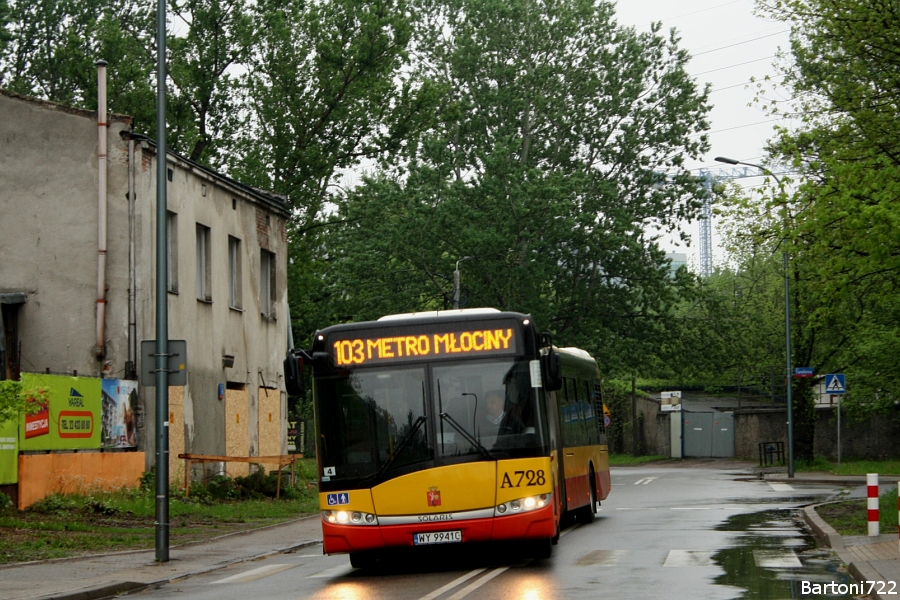 A728
No to ciekawostka po raz trzeci. Manewruje niedzielnym porankiem z ul. Prądzyńskiego w ul. Brylowską.
Słowa kluczowe: SU18 A728 103 Prądzyńskiego