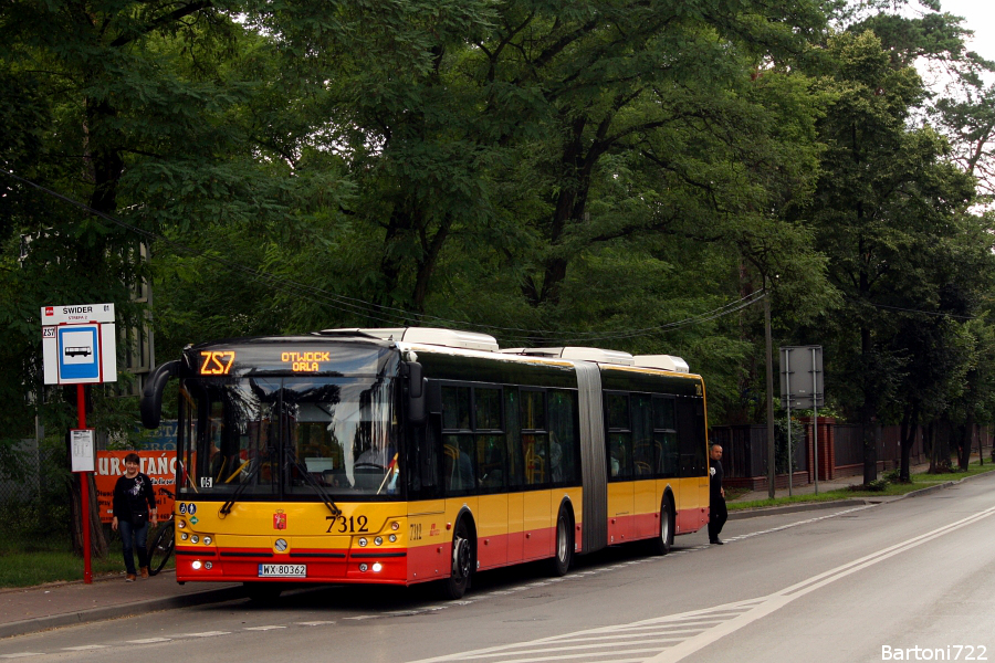 7312
Ostrobramski Solbus przemierza nowe dla siebie rejony na linii ZS7.
Słowa kluczowe: SM18LNG 7312 ZS7 Otwock Kołłątaja