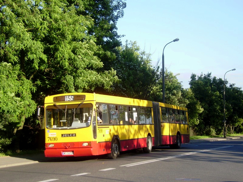 7690
Co to była za maszyna! A na tej linii - chyba nieczęsto się zdarzał?
Słowa kluczowe: M181MB 7690 155 Redutowa