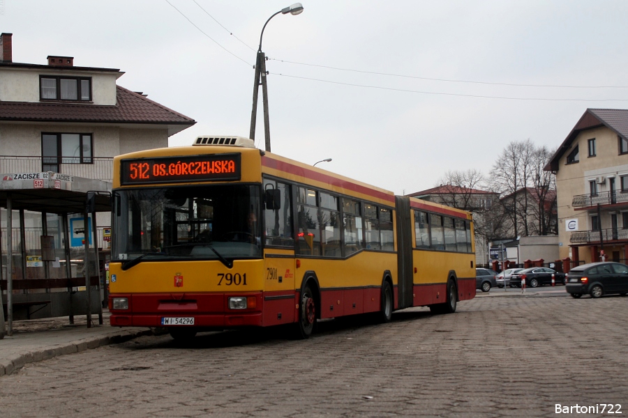 7901
Przez brak możliwości przedłużenia umowy na korzystanie z pętli "Zacisze" z nowym rokiem przejdzie ona do historii. Szkoda, bo miała klimat. :( 512 aby tu dojechać zrobi kryterium uliczne przez Gilarską i Rolanda. 
Słowa kluczowe: M181M 7901 512 Zacisze