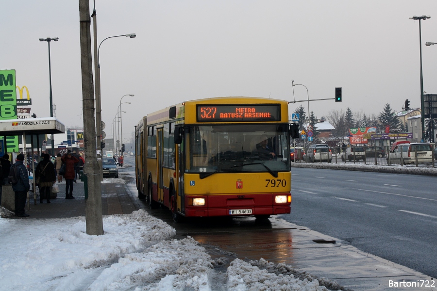 7970

Mój dzisiejszy gwóźdź programu, dla którego w ogóle ruszałem się z domu - jeden z brakujących mi odkurzaczy i to na całce! BTW: Znajdź niepasujący element. :P
Słowa kluczowe: M181 7970 527 Radzymińska