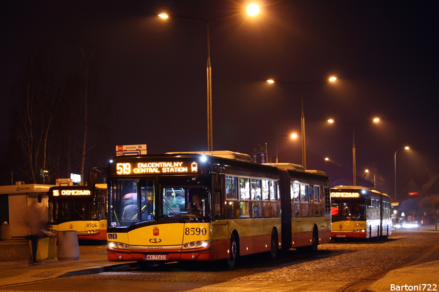 8590
W dniach 13-15.02 w godzinach wieczornych w Wilanowie odbywał się Festiwal Światła. W związku ze zwiększonym zainteresowaniem linią 519 przez trzy dni została zasilona 6 wozami ze wszystkich zajezdni MZA. Dzięki temu w godzinach 17-22 pojawiała się na przystankach dwa razy częściej - co 7,5 minuty.
Słowa kluczowe: SU18 8590 519 Wilanów