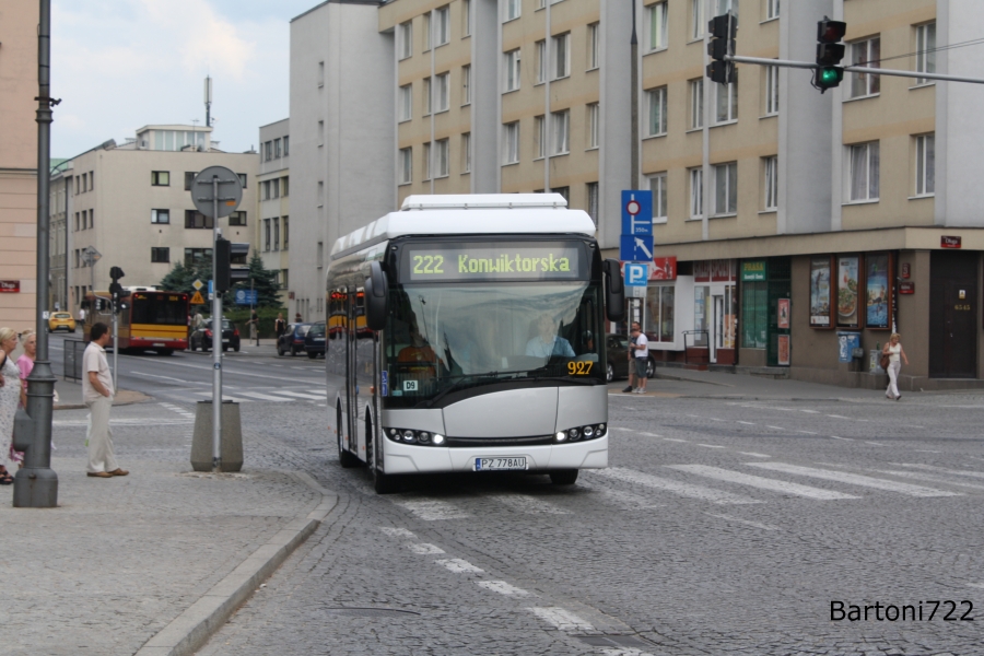 927
Solaris Urbino 8,9 LE Electric, prod. 2012. Wczoraj się nie udało go dorwać, to dziś nadrobiłem zaległości. Jednocześnie można to podciągnąć pod ciekawostkę obsługową, gdyż tabor tej długości nie miał tutaj racji bytu.
Słowa kluczowe: Su8.6 Electric 927 222 PlacKrasińskich