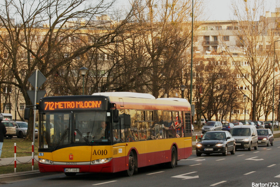 A010
Jedno z licznych dziwadeł Mobilisu - tutaj zastępstwo za starą "dwunastkę" na 712.
Słowa kluczowe: SU12 A010 712 Kasprowicza