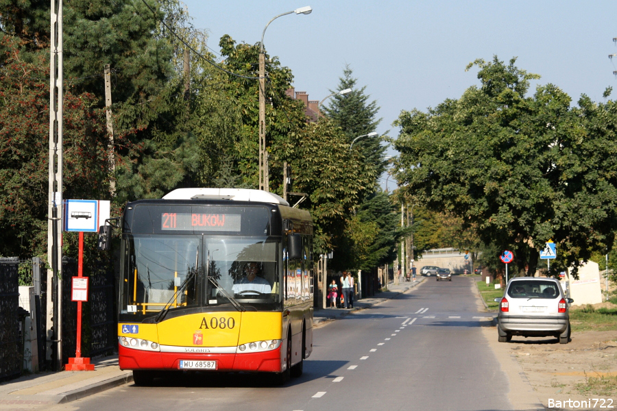 A080
211 na dziewiczej dla komunikacji ulicy. Aby się na nią dostać trzeba się trochę nagimnastykować - skręt w w/w z Portowej jest dość wąski.
Słowa kluczowe: SU8,6 A080 211 Kasztanowa