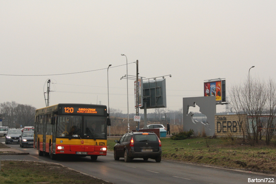 A428
120 wjeżdża w osiedle widoczne na zdjęciu przez nieużywaną na codzień liniowo ulicę objeżdżając remontowany odcinek ul. Głębockiej.
Słowa kluczowe: NL223 A428 120 Magiczna