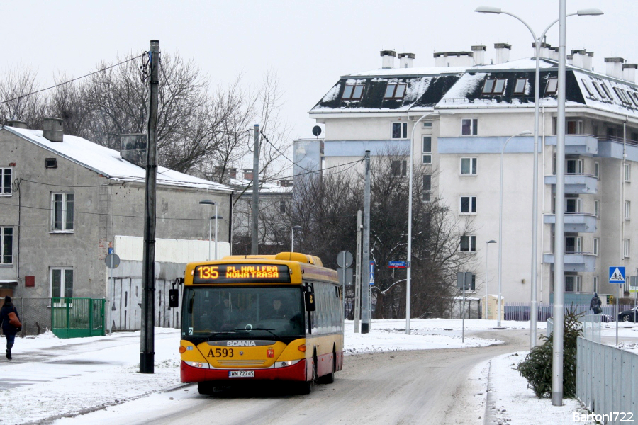 A593
Z cyklu "nadrabianie trasowych zaległości": 135 na ul. Poligonowej. Przedmiotowa linia pojechała dziewiczą dla komunikacji ulicą od 7 stycznia. I z tego co zauważyłem na przystankach pośrednich - frekwencja dopisuje! Można więc pomyśleć o weekendowym zwiększeniu częstotliwości kursowania tej linii.
Słowa kluczowe: OmniCity A593 135 Poligonowa