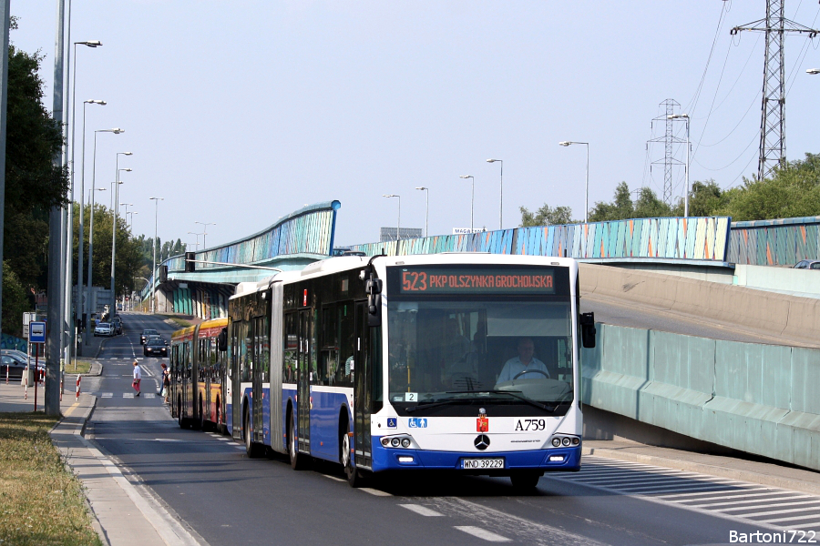 A759
Na początku sierpnia Mobilis sprowadził do Warszawy krakowskiego Mercedesa Conecto. Będzie on testowany w naszych warunkach przez około miesiąc. Trzeba przyznać, że jest dość mocno wykorzystywany. Dzień wcześniej zaliczył linie 180 i 385.
Słowa kluczowe: Conecto A759 523 alejaPrymasaTysiąclecia