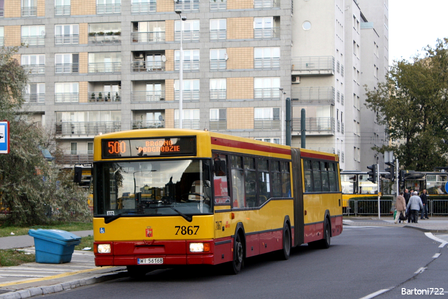 7867
"Redutowa" na 500, czyli jedna z bardzo nielicznych okazji do spotkania odkurzacza na tejże. Tutaj z okazji zasileń przed akcją cmentarną w 2011r.
Słowa kluczowe: M181 7867 500 Dzika