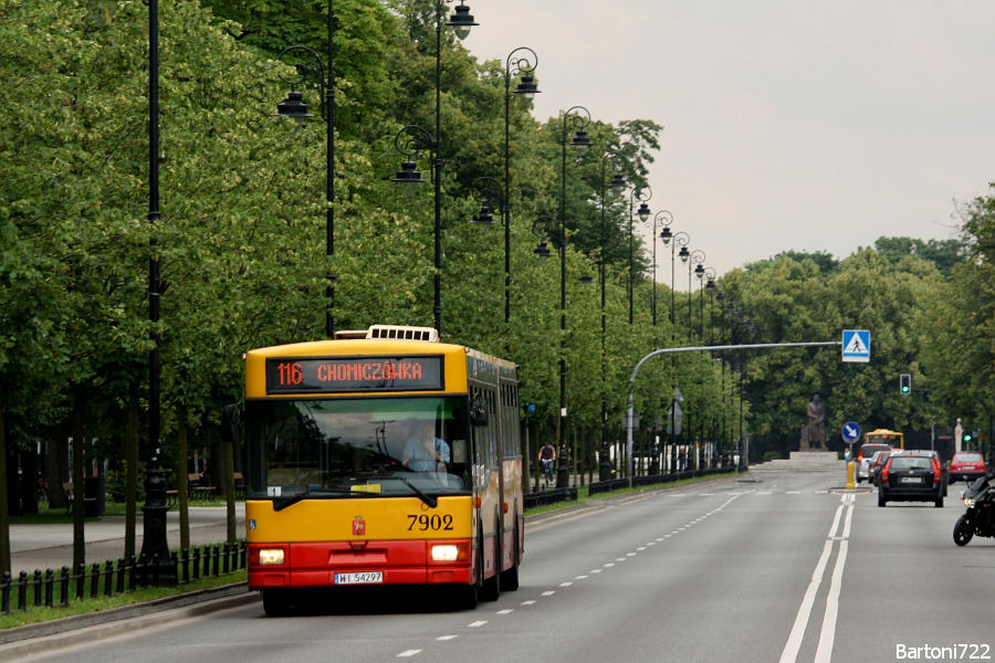 7902
Odkurzacz na całce dojeżdża do ZP "Pl. Na Rozdrożu 02". 
Słowa kluczowe: M181M 7902 116 AlejeUjazdowskie