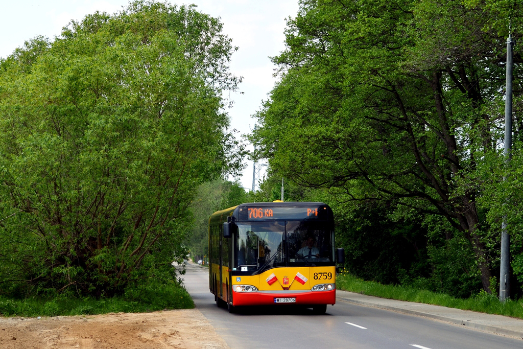 8759
15 - metrowy Solaris wykonuje podjazd do Falent.
Słowa kluczowe: SU15 8759 706 Falencka