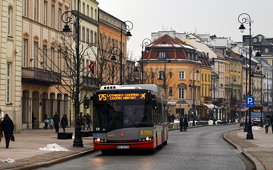 8398
Nareszcie udało mi się złapać hybrydę na 175. W tle widać jego brata - 8396 na 180.
Słowa kluczowe: SU18H 8398 175 KrakowskiePrzedmieście