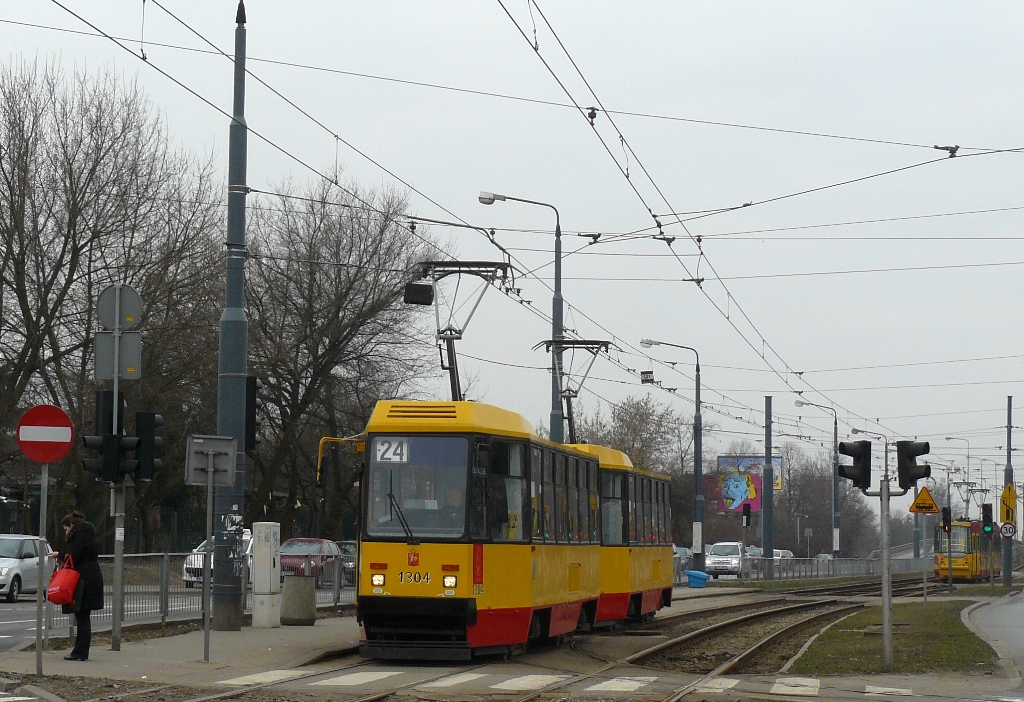 1304+1303
Słowa kluczowe: 105Na 1304+1303 24 Dywizjonu303