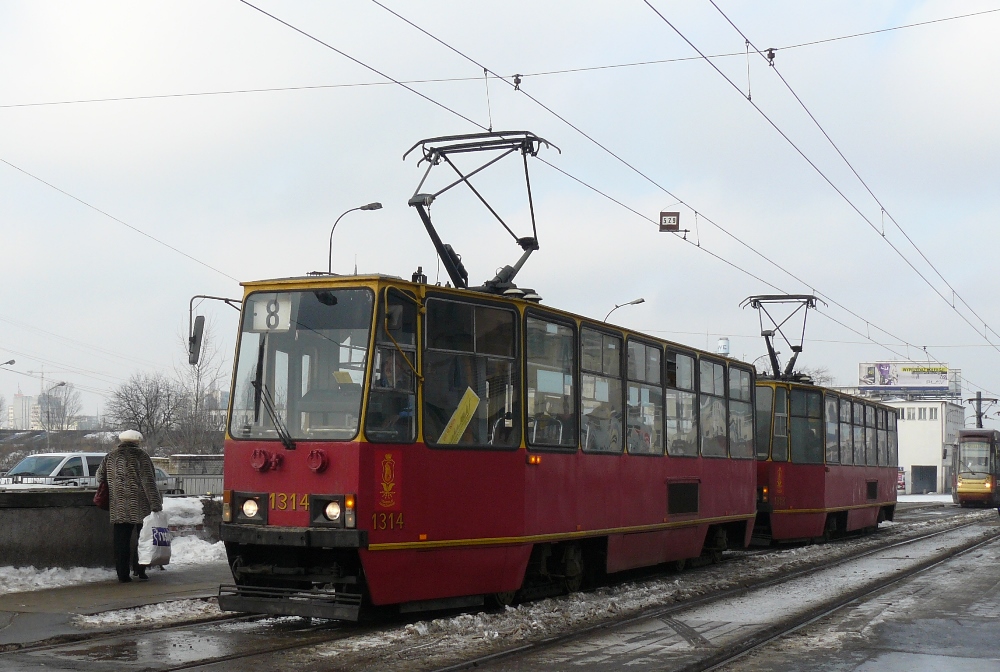 1314+1313
Słowa kluczowe: 105Na 1314+1313 8 Towarowa