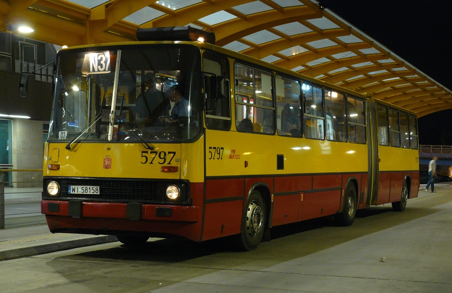 5797
Słowa kluczowe: IK280 5797 N37 DworzecCentralny