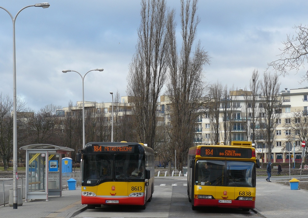 6838
Solaris czeka na odjazd, a Neoplan zaraz zwinie się na zajezdnię. Wbrew pozorom zdjęcie jest proste.
Słowa kluczowe: N4020 SU15 6838 8613 184 Szczęśliwice