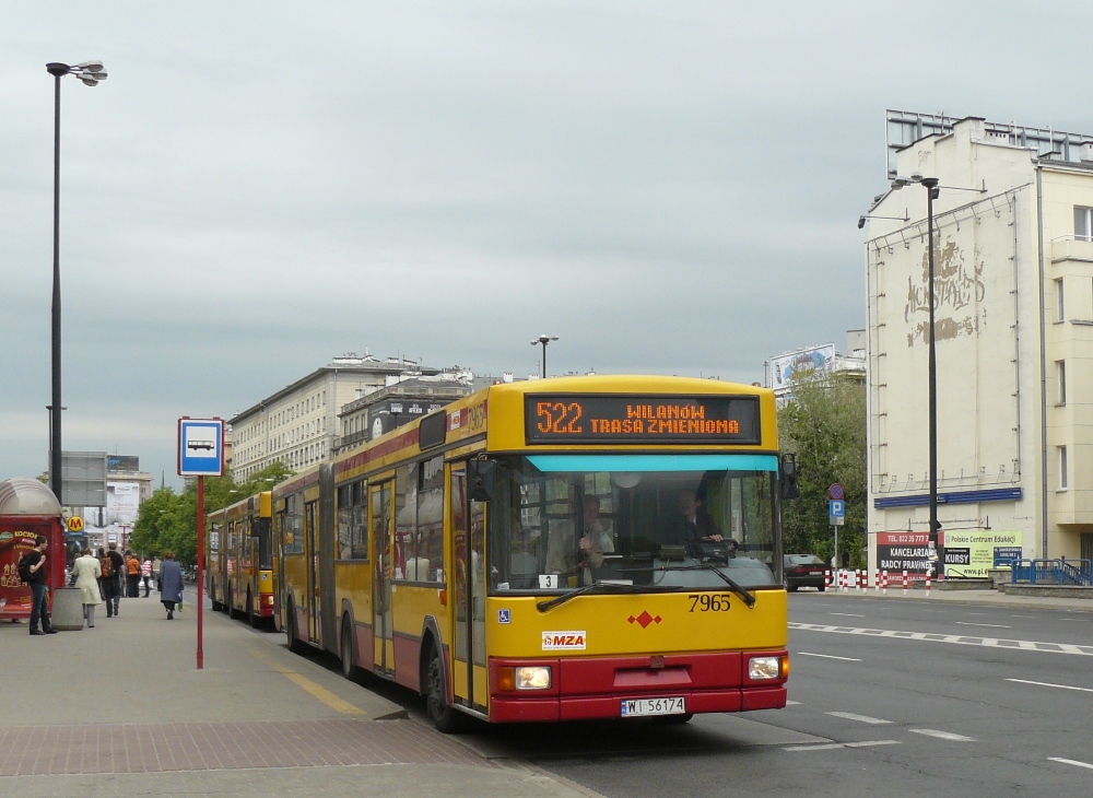 7965
Dwa odkurzacze na 522, tylko że w poprzedniej wersji ( Znana - Wilanów ). 
Słowa kluczowe: M181M 7965 522 Waryńskiego