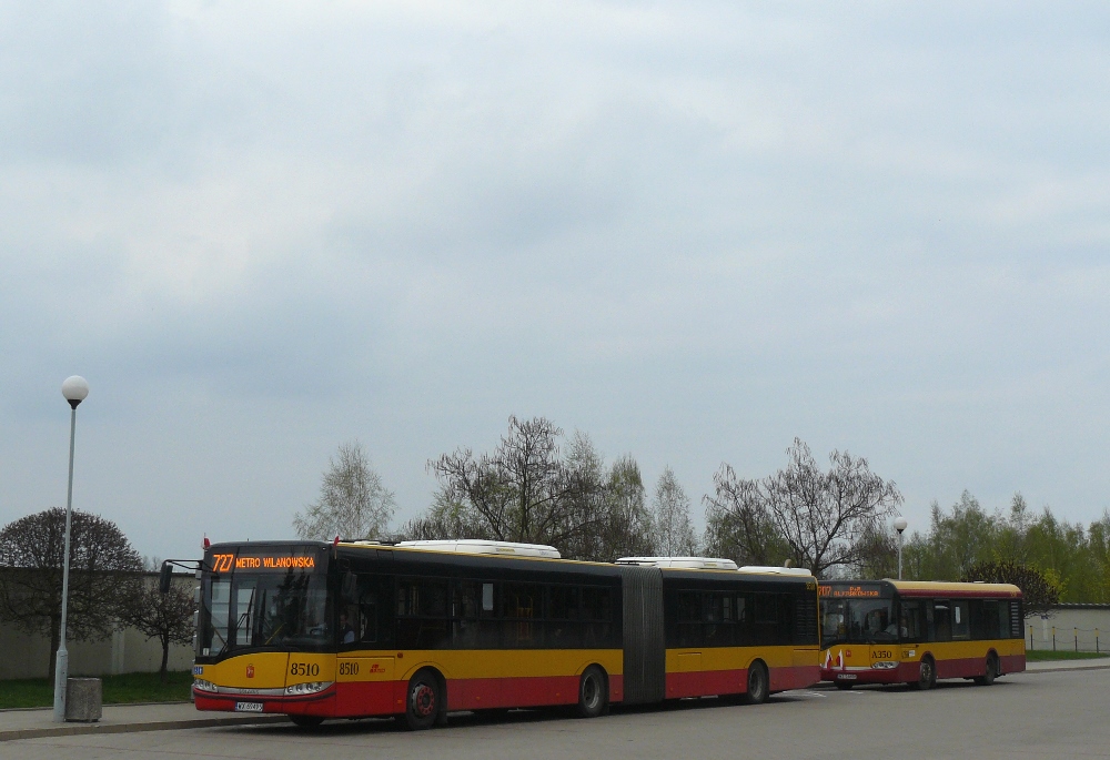 8510
Skomunikowanie autobusów na odludziu. Dwa miesiące później skończyła się de facto obecność SU10 Mobilisu w Warszawie, choć kilka sztuk zostało jako rezerwa.
Słowa kluczowe: SU18 8510 727 Antoninów CmentarzPołudniowy