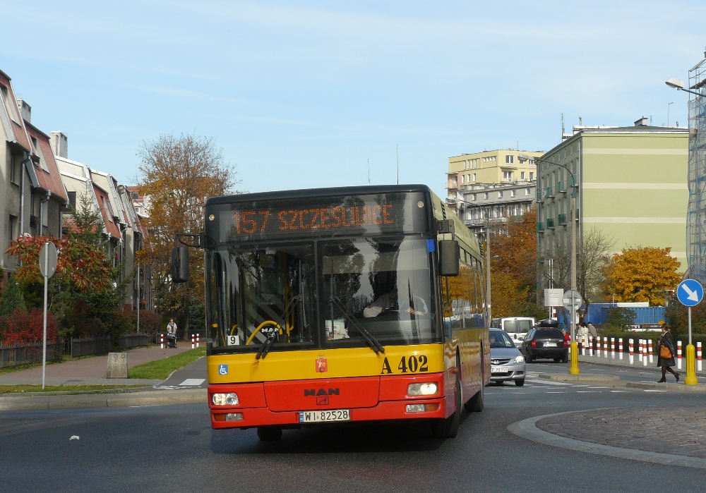 A402
Słowa kluczowe: NL223 A402 157 RondoPniewskiego