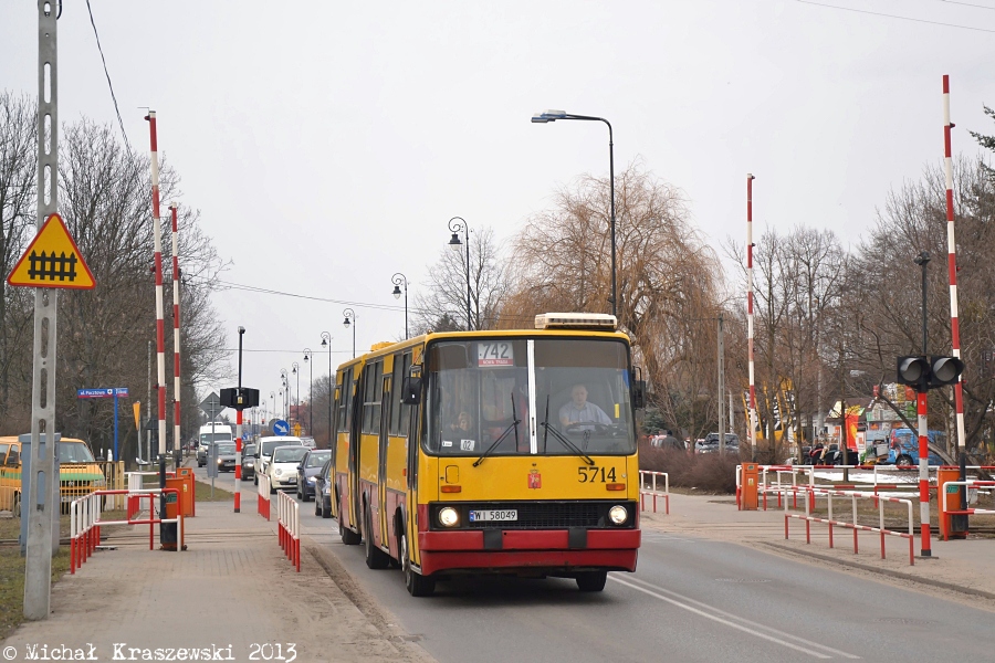 5714
Słowa kluczowe: IK280 5714 742 Warszawska Konstancin-Jeziorna