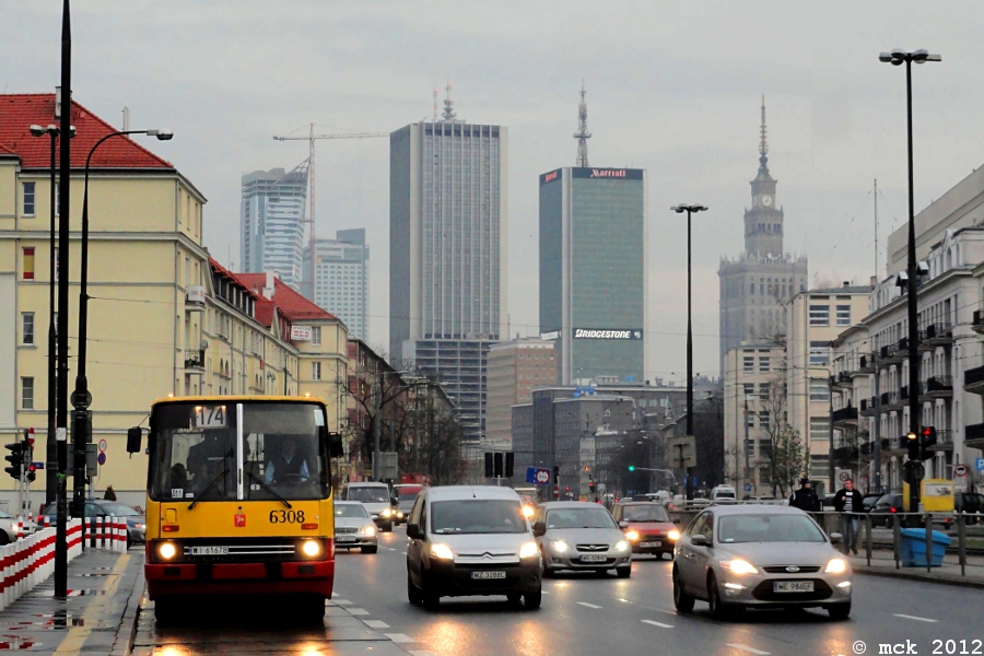 6308
Mini-panoramka Warszawy.
Słowa kluczowe: IK260 6308 174 AlejaNiepodległości