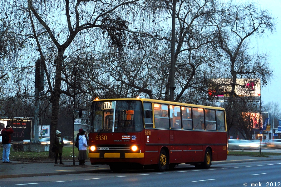 6330
Podobno ostatnie chwile Ikarusów 260 na Woronicza.
Słowa kluczowe: IK260 6330 117 DolinaSłużewiecka