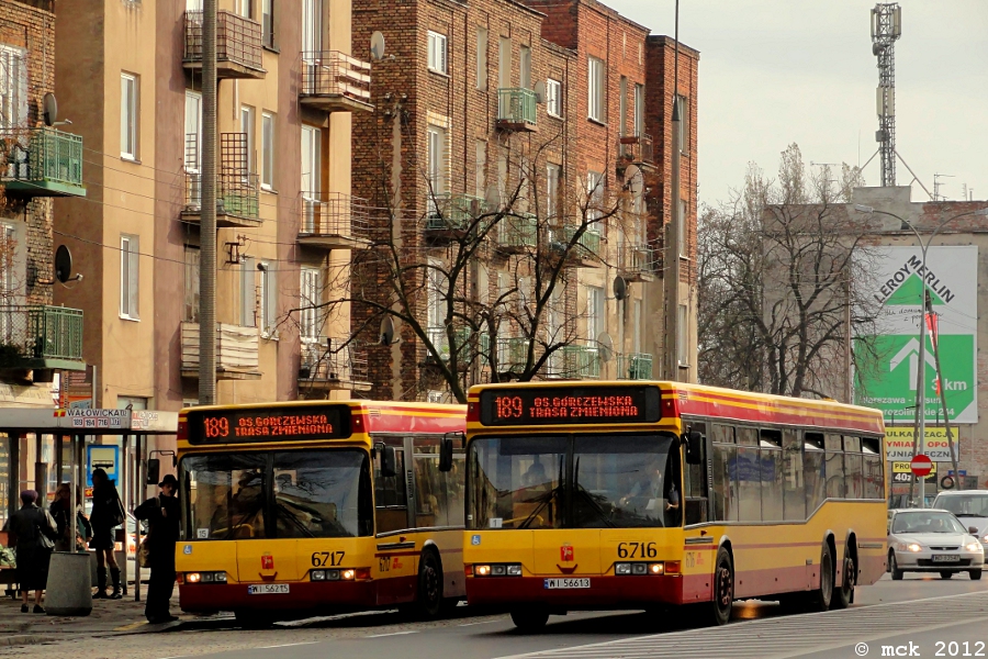 6716
Spotkanie dwóch kolegów z Kleszczowej.
Słowa kluczowe: 6716 Globusowa 189 NeoplanN4020 WS2012