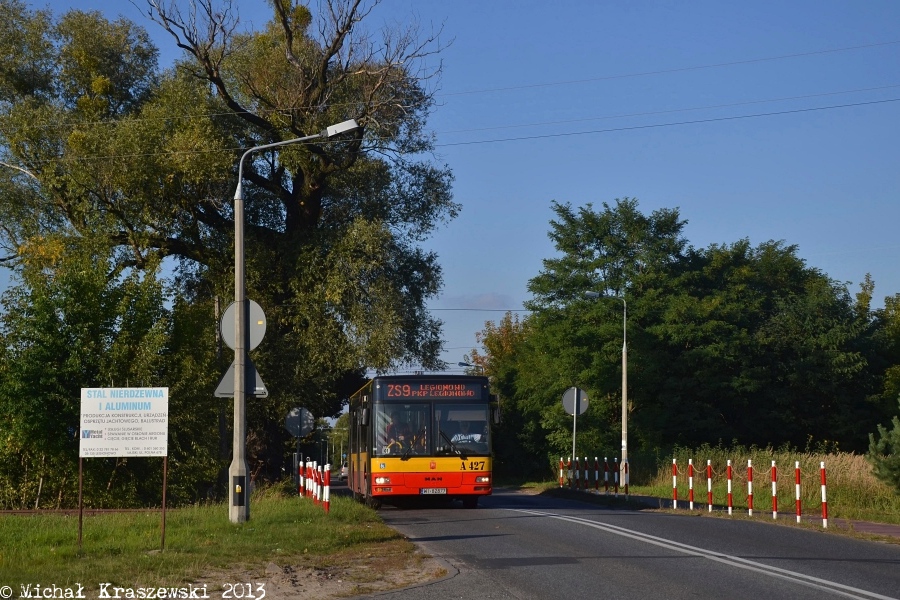 A427
W związku z remontem linii kolejowej LEGIONOWO - TŁUSZCZ oraz rewitalizacją toru na stacji "Wieliszew", pociągi SKM na linii S9 kończą bieg na stacji "Legionowo". Ponadto uruchomiona została zastępcza linia autobusowa ZS9, jeżdżąca na trasie PKP Legionowo - Wieliszew Urząd Gminy.
Słowa kluczowe: NL223 A427 ZS9 Łajski Kościelna